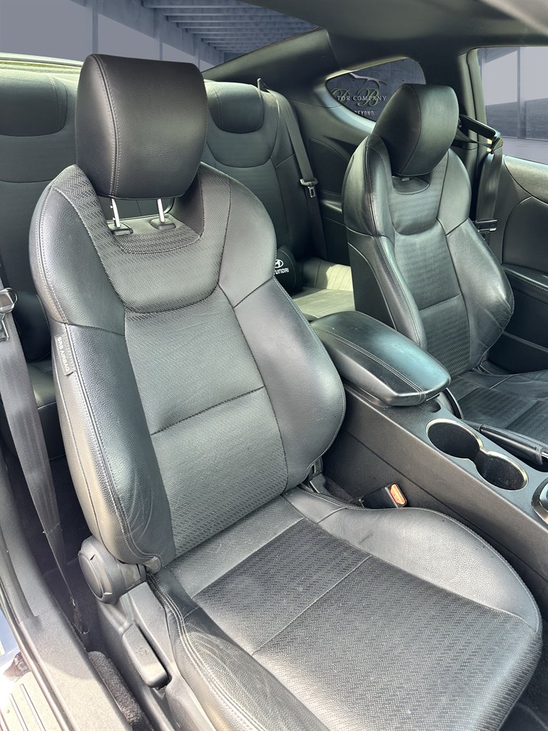 Hyundai Genesis Coupe photo 13