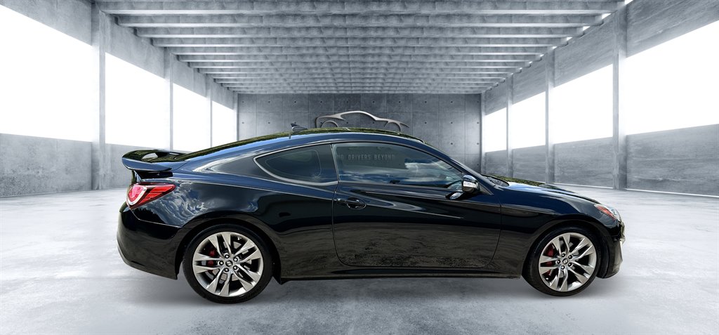 Hyundai Genesis Coupe photo 6