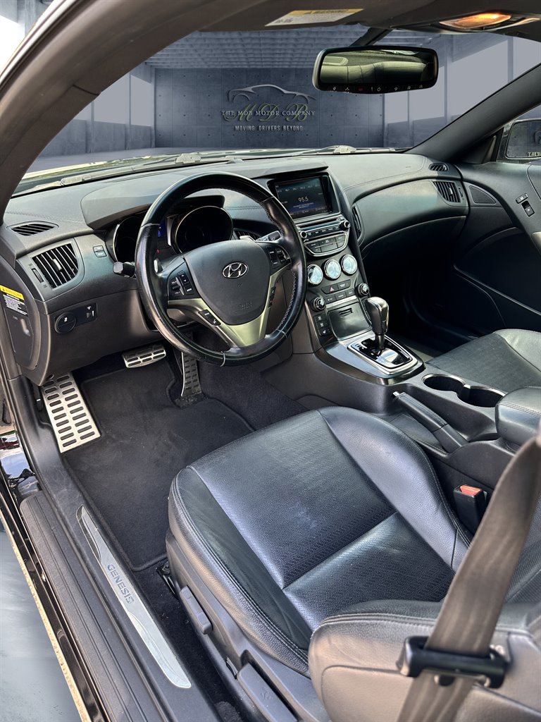 Hyundai Genesis Coupe photo 10