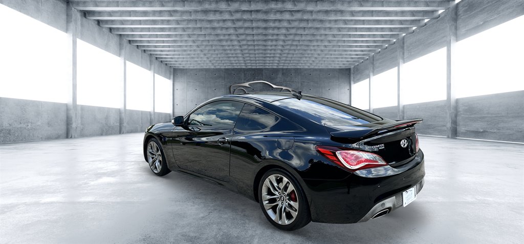 Hyundai Genesis Coupe photo 4